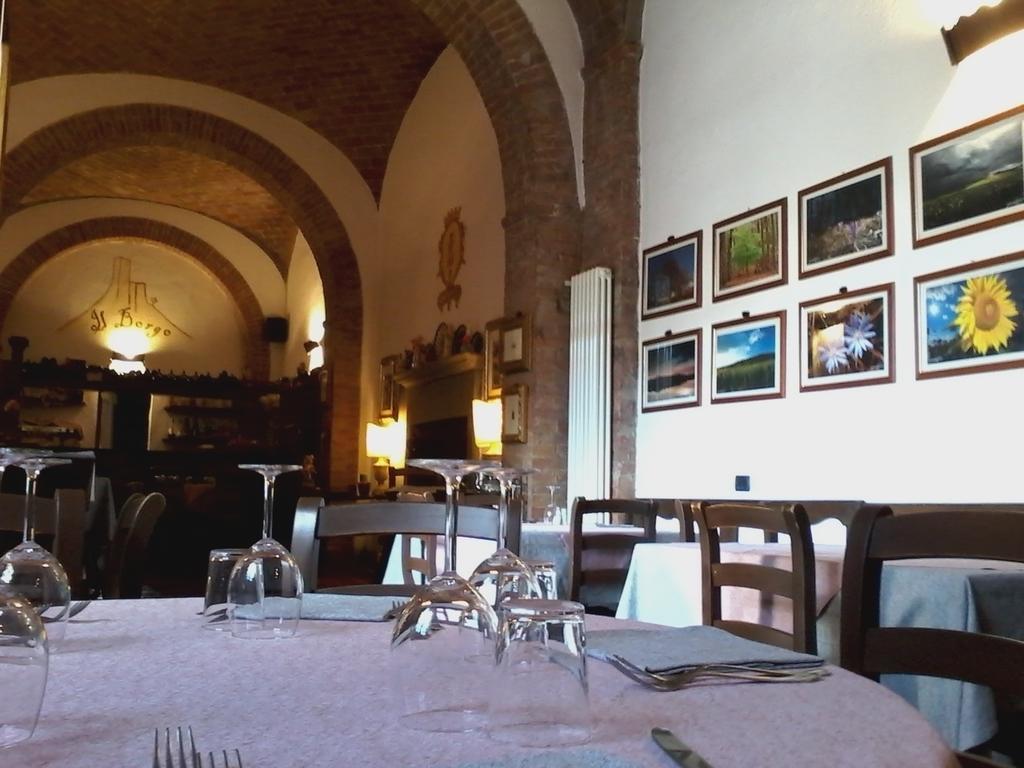Cisterna Nel Borgo Hotel Castiglione dʼOrcia Exterior foto