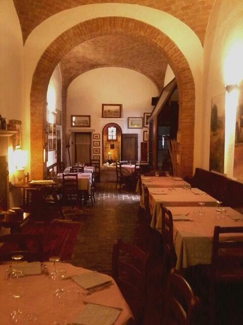 Cisterna Nel Borgo Hotel Castiglione dʼOrcia Exterior foto